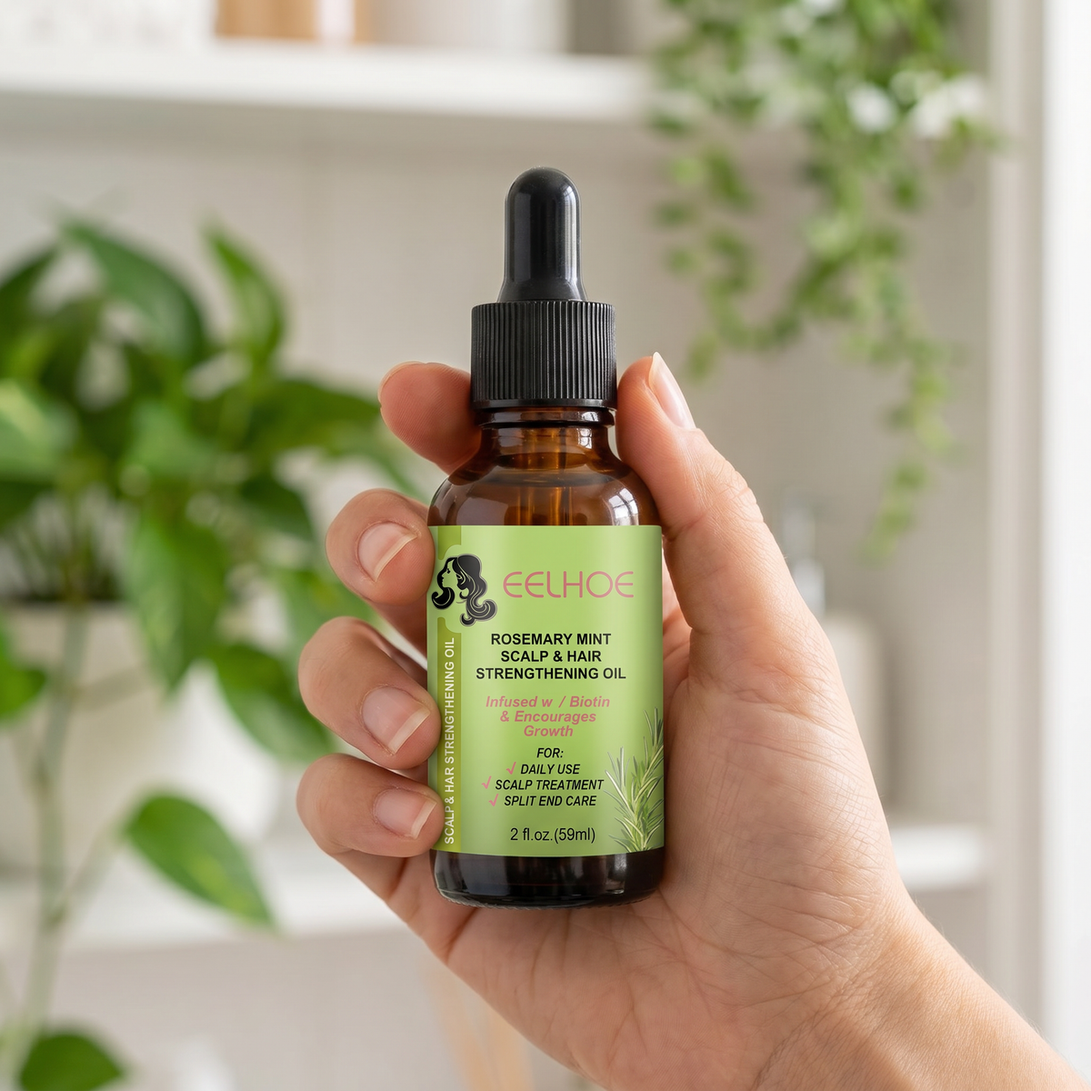 Le flacon en main — format 2 fl.oz (59 ml)